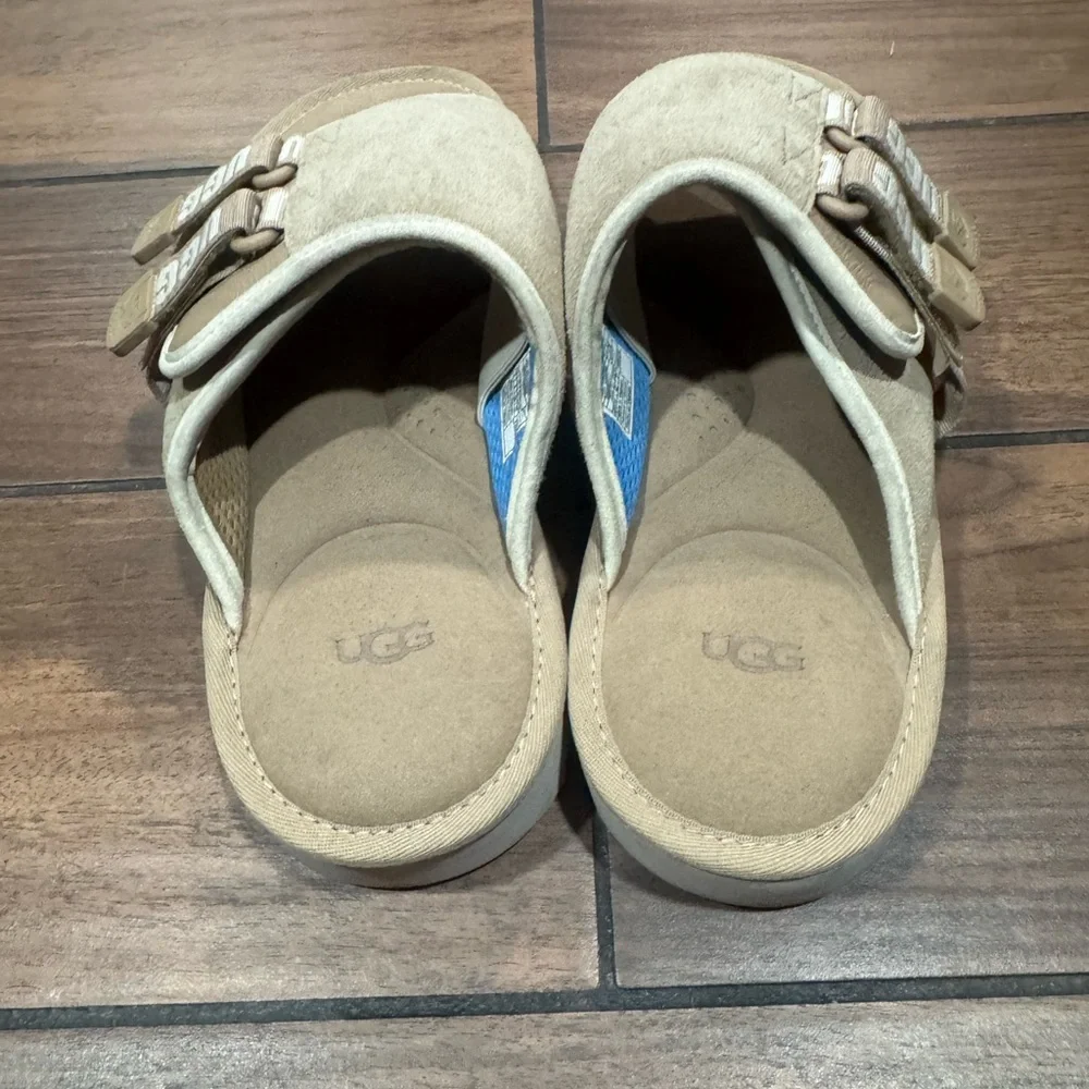 UGG Men's Goldencoast Strap tan Slide size 9